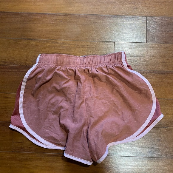 Nike Running Shorts - Picture 3 of 4